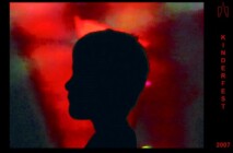 Diese Schattenbilder aus der Lightshow der Ausstellung wurden beim Kinderfest des Schlossmuseums am 8. September 2007 aufgenommen. foto-kinderfest-1