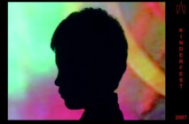 Diese Schattenbilder aus der Lightshow der Ausstellung wurden beim Kinderfest des Schlossmuseums am 8. September 2007 aufgenommen. foto-kinderfest-11