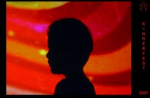 Diese Schattenbilder aus der Lightshow der Ausstellung wurden beim Kinderfest des Schlossmuseums am 8. September 2007 aufgenommen. foto-kinderfest-13