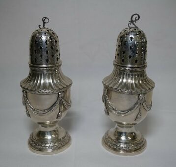 Schlossthemen: Zinn und Silber