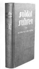 Georg von der Vring, Einband des 1927 erschienenen Romans "Soldat Suhren". Die Schrifttype ist der Schablonenschrift der Kriegszeit entlehnt, die an der Front verwendet wurde.