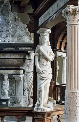 Detail, Karyatide und Säule.