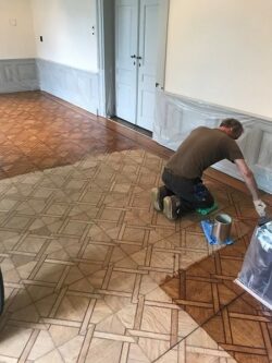 Nach dem Einölen kommt das Muster wieder richtig zur Geltung.