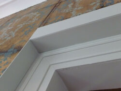 Die Seiten der neuen Tapetenrahmen wurden neu verkleidet.