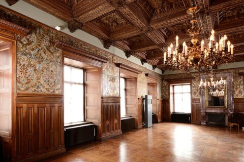 Schlossthemen: Kunstvolle Wände - Ledertapeten