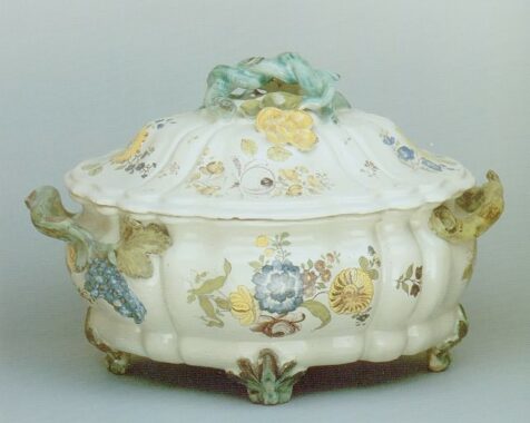 Schlossthemen: Keramik - Porzellan, Fayence, Steingut