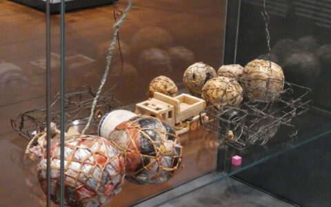 Foto aus der Ausstellung "Alle Welt spielt", bei der ich mitgeholfen habe.